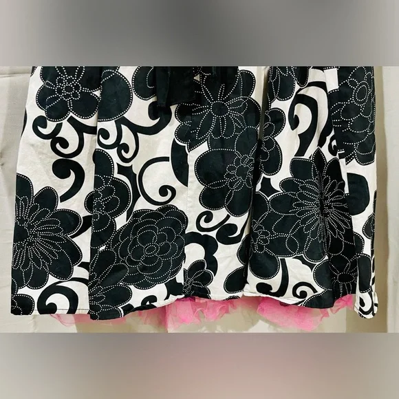 Girls “Disorderly Kids” Black & White Floral Dress With Hot Pink Accents - Picture 10 of 10